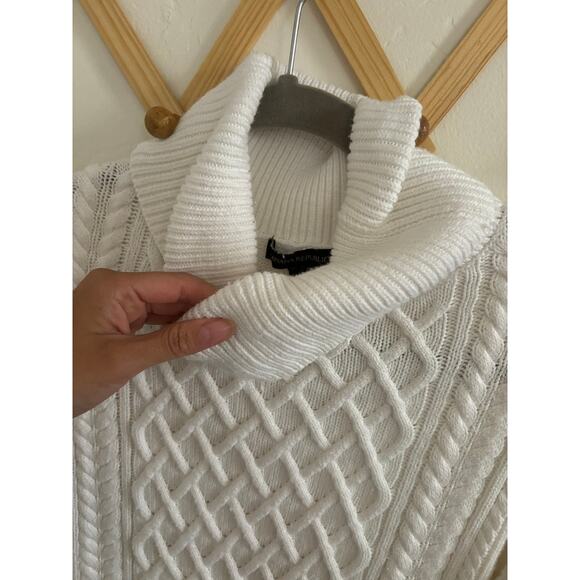 Banana Republic Sweater Women's Small White Cable Knit Turtleneck Pullover - Picture 5 of 8
